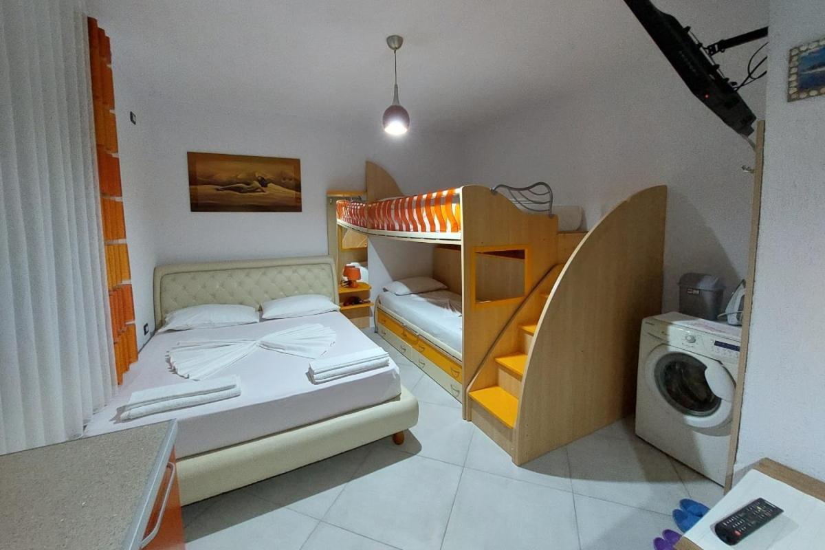 Villa Heljos Apartaments Vlore Room photo