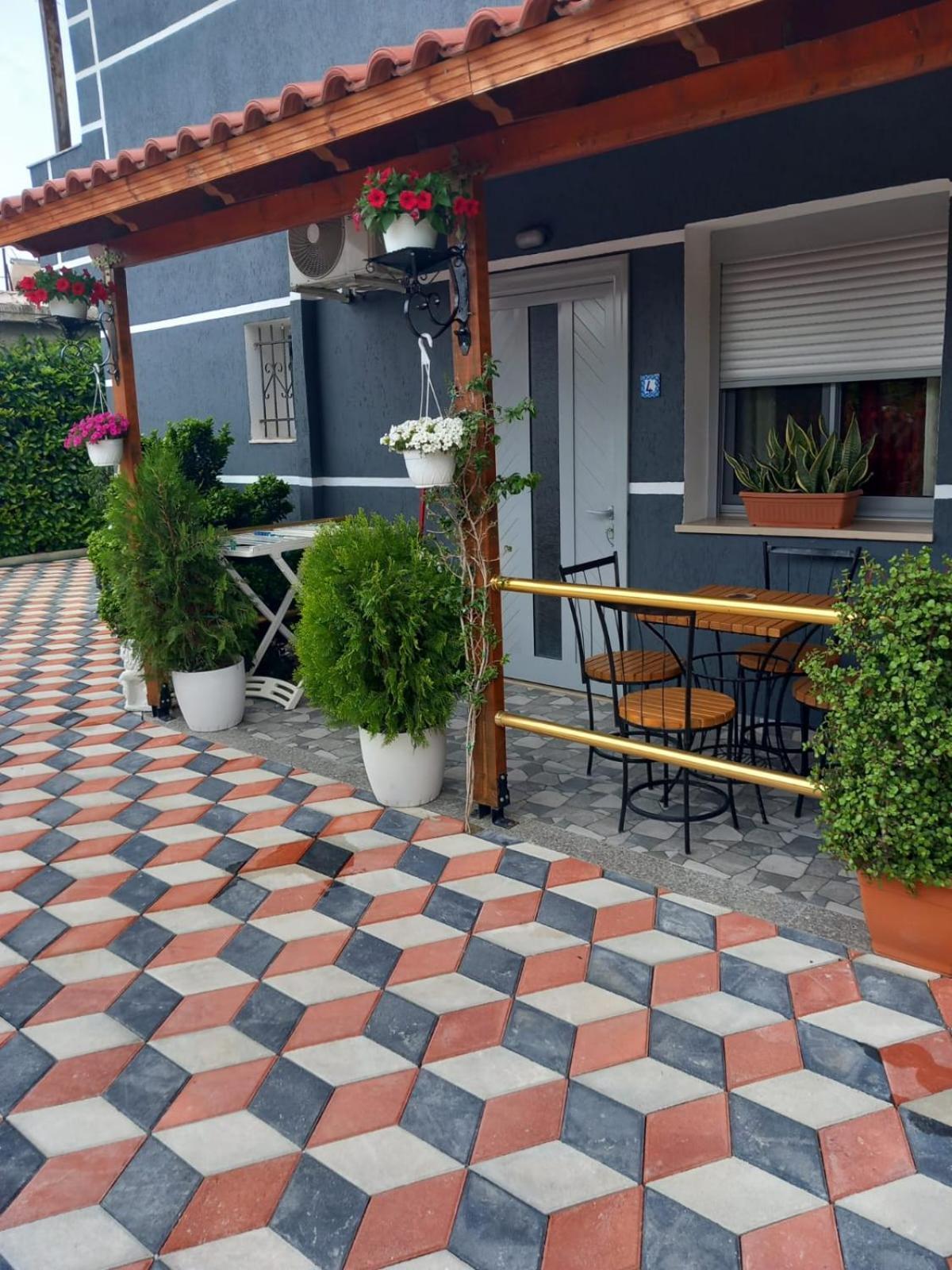 Villa Heljos Apartaments Vlore Exterior photo